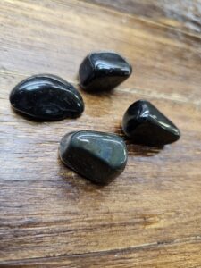 PIERRES ROULÉES OBSIDIENNE OEIL CÉLESTES