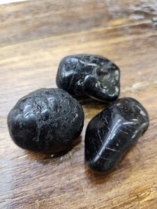 PIERRES ROULÉES TOURMALINE GROS MODÈLE